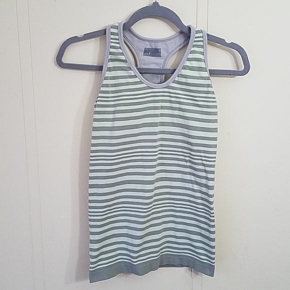 𝅺athleta work out tank top XS built in bra striped - Picture 1 of 7